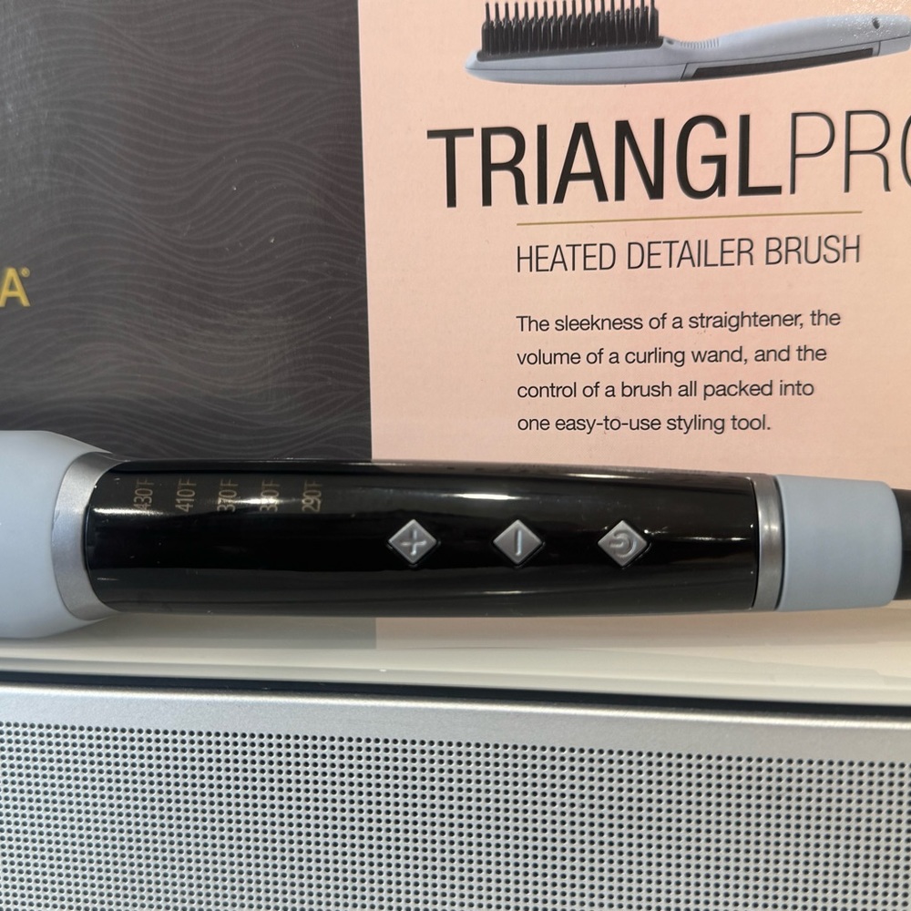 Calista TrianglPro Heated Detailer Brush (River Blue) - Picture 4 of 8